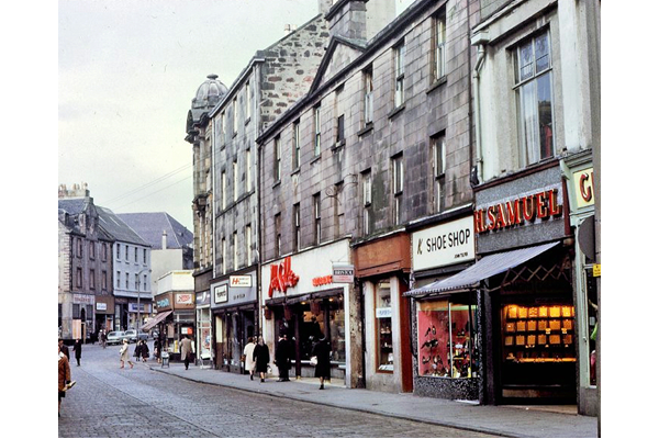 Hamilton Street, Greenock in 1968 - Colour transparency by Eugene Jean Méhat (1920-2000) - 2008.72.555 - © McLean Museum and Art Gallery, Greenock