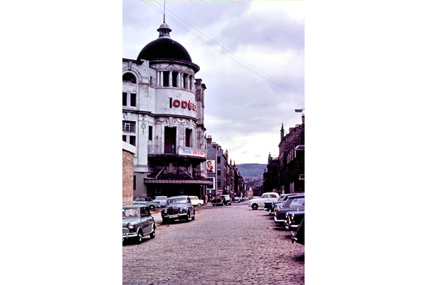 The Odeon Cinema, Greenock - Colour transparency by Eugene Jean Méhat (1920-2000) - 2008.72.159 - © McLean Museum and Art Gallery, Greenock