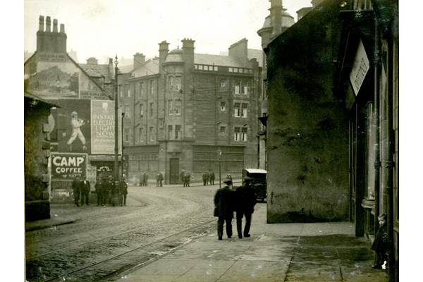 Groups of men on Dockhead Street, Port Glasgow (so called because it was at the head of the old dry dock). - 2009.98.20 - © McLean Museum and Art Gallery, Greenock